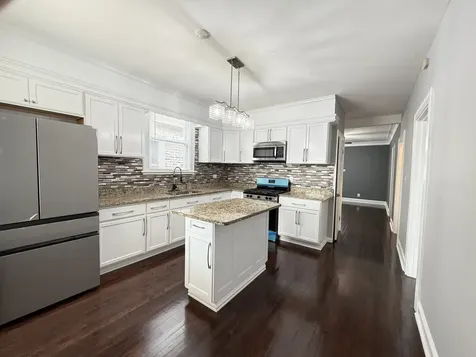 6035 South Campbell Avenue Chicago IL 60629