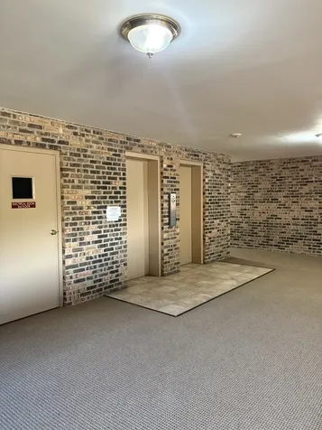 8923 Knight Avenue Des Plaines IL 60016