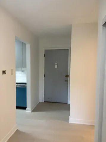 8923 Knight Avenue Des Plaines IL 60016
