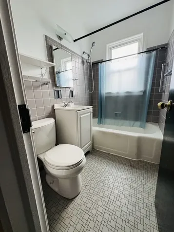 2626 West Balmoral Avenue Chicago IL 60625