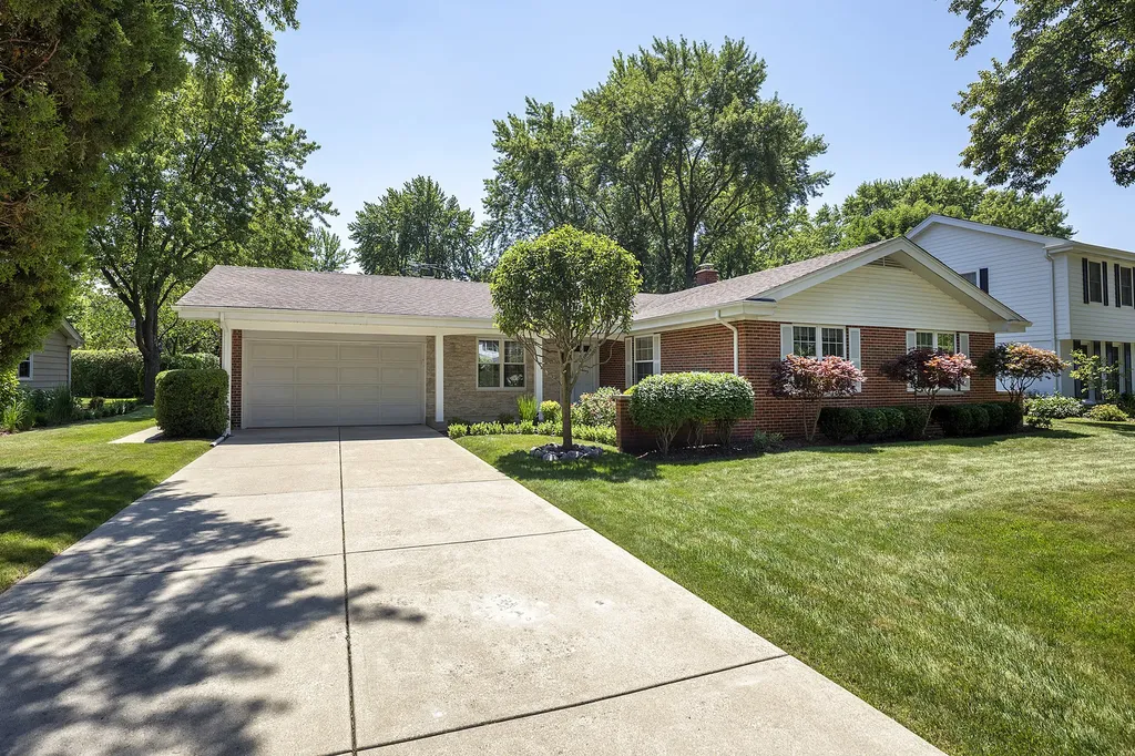 3123 Concord Court Northbrook IL 60062