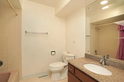 3123 Concord Court Northbrook IL 60062