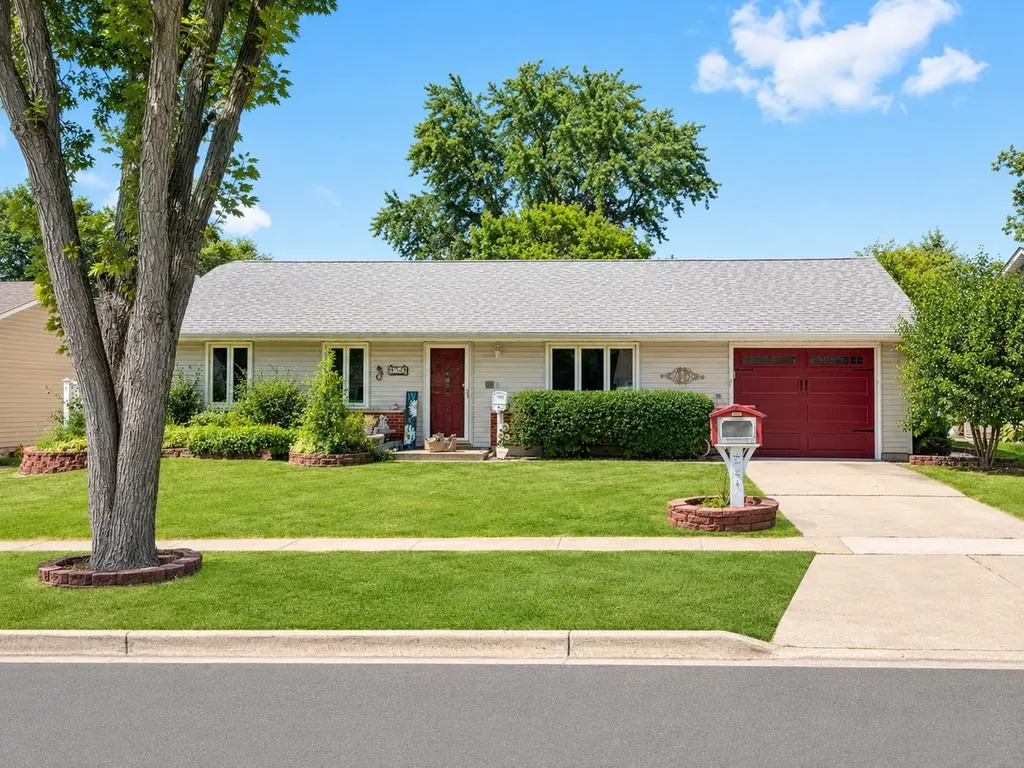 614 Pleasant Place Streamwood IL 60107