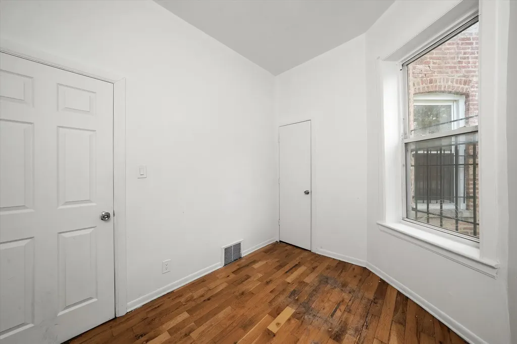 2857 West Polk Street Chicago IL 60612