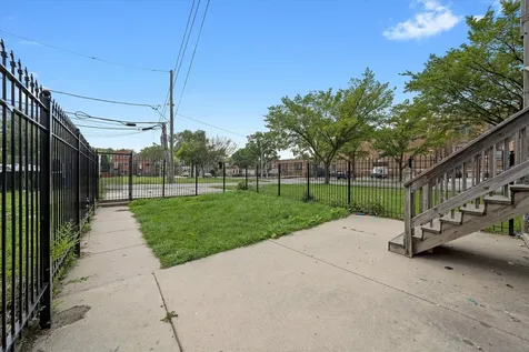 2857 West Polk Street Chicago IL 60612
