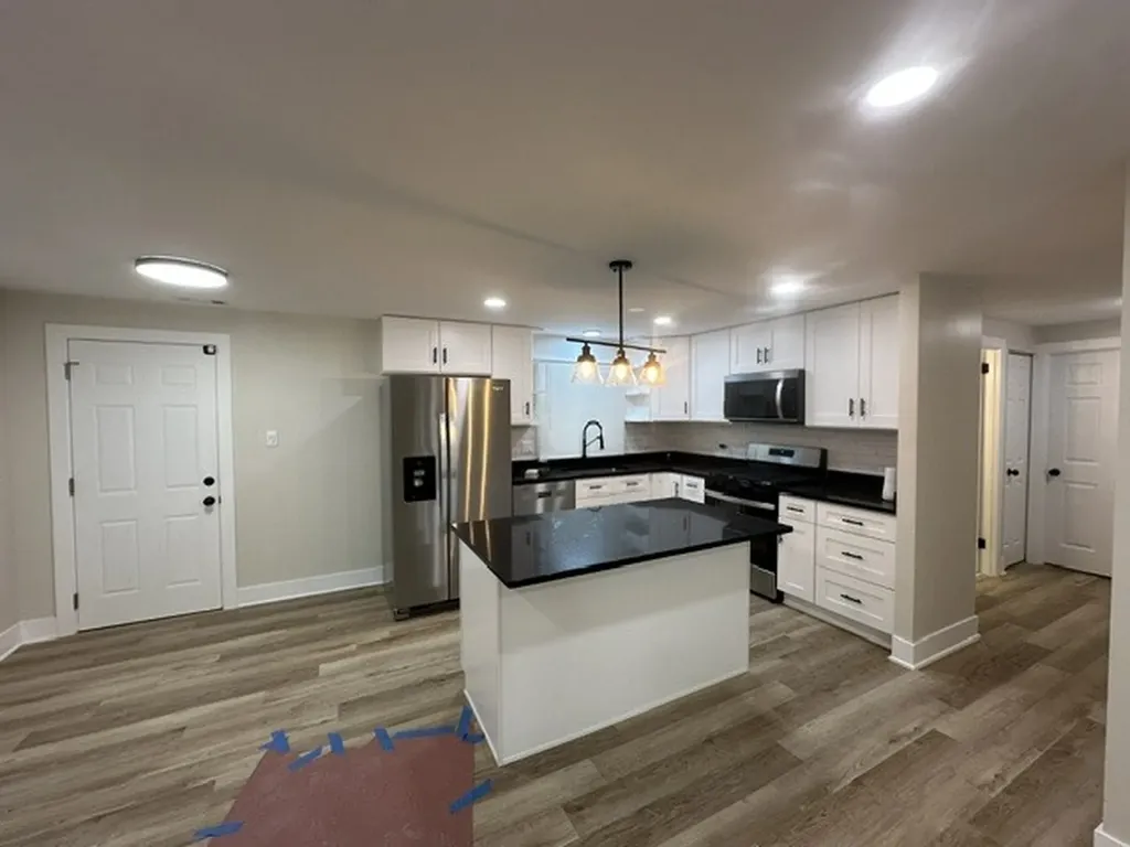 1707 Winthrop Lane Schaumburg IL 60193