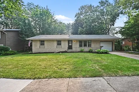 209 Maureen Drive Elgin IL 60123