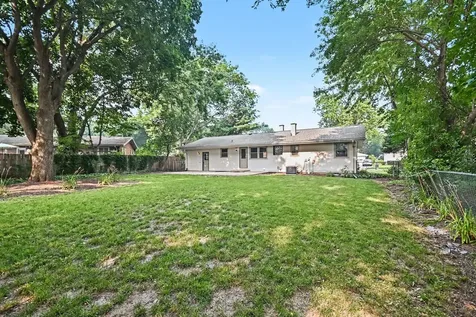 209 Maureen Drive Elgin IL 60123