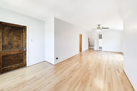 5419 North Monitor Avenue Chicago IL 60630