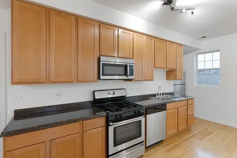 2014 West Superior Street Chicago IL 60622
