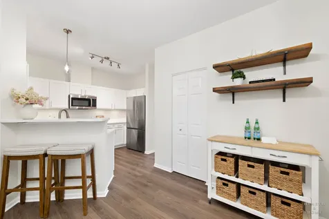 1508 North Waterbury Circle Palatine IL 60074