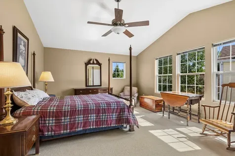 2312 West Cascade Circle Round Lake IL 60073