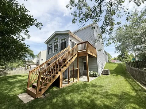 2312 West Cascade Circle Round Lake IL 60073