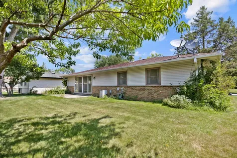 816 Delphia Avenue Elk Grove Village IL 60007