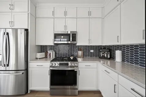 30W130 Wheeler Circle Warrenville IL 60563
