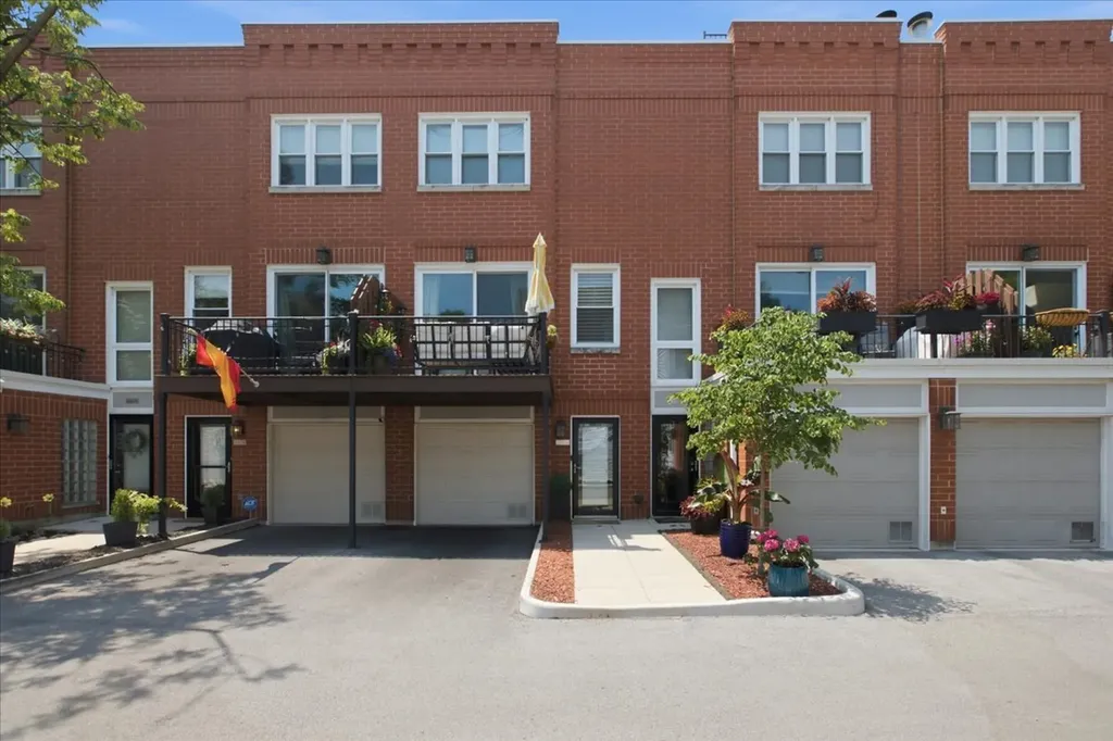 2901 North Wolcott Avenue Chicago IL 60657