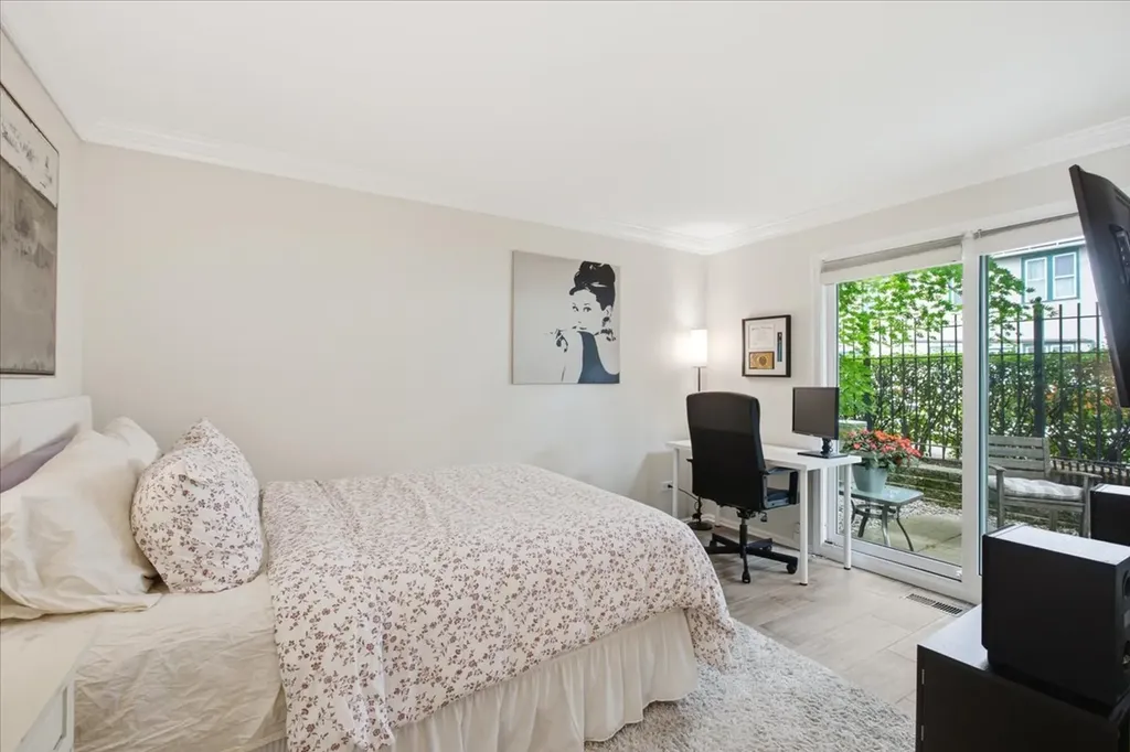 2901 North Wolcott Avenue Chicago IL 60657