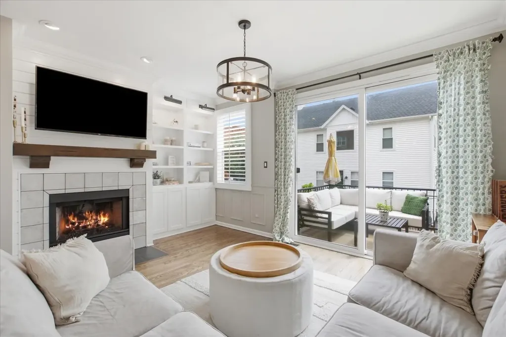 2901 North Wolcott Avenue Chicago IL 60657