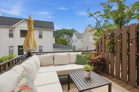 2901 North Wolcott Avenue Chicago IL 60657