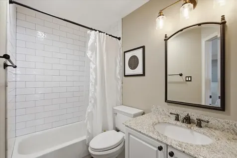 2901 North Wolcott Avenue Chicago IL 60657