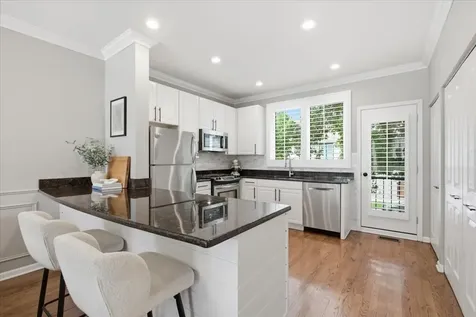 2901 North Wolcott Avenue Chicago IL 60657