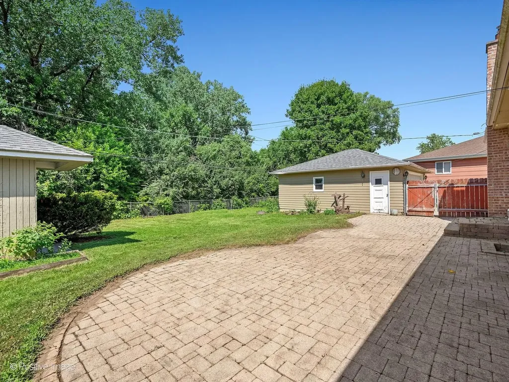 1019 Wakeman Avenue Wheaton IL 60187