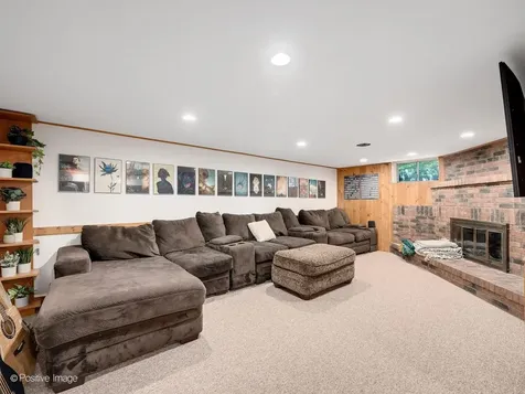 1019 Wakeman Avenue Wheaton IL 60187