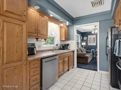 1019 Wakeman Avenue Wheaton IL 60187