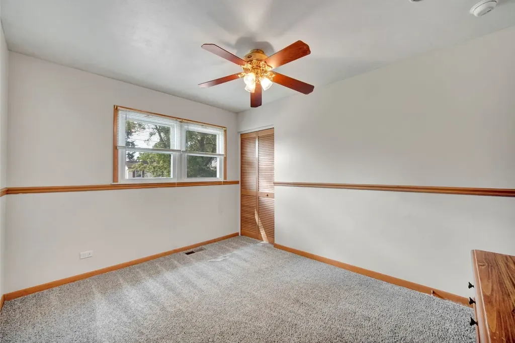 2538 Willow Avenue Woodridge IL 60517