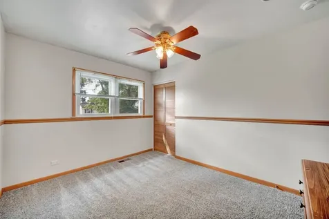 2538 Willow Avenue Woodridge IL 60517