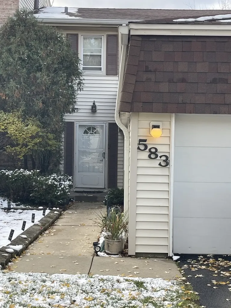 583 Norman Road Bolingbrook IL 60440