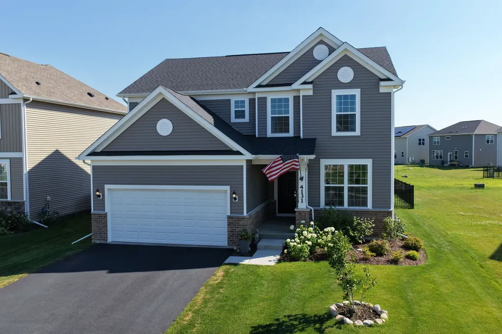 4131 Wanderlust Drive Algonquin IL 60102