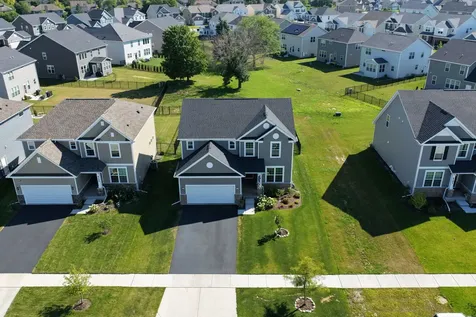 4131 Wanderlust Drive Algonquin IL 60102