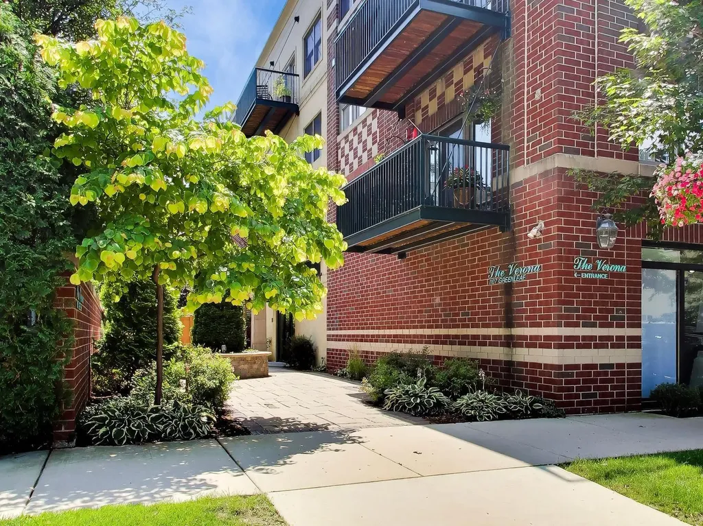 1107 Greenleaf Avenue Wilmette IL 60091