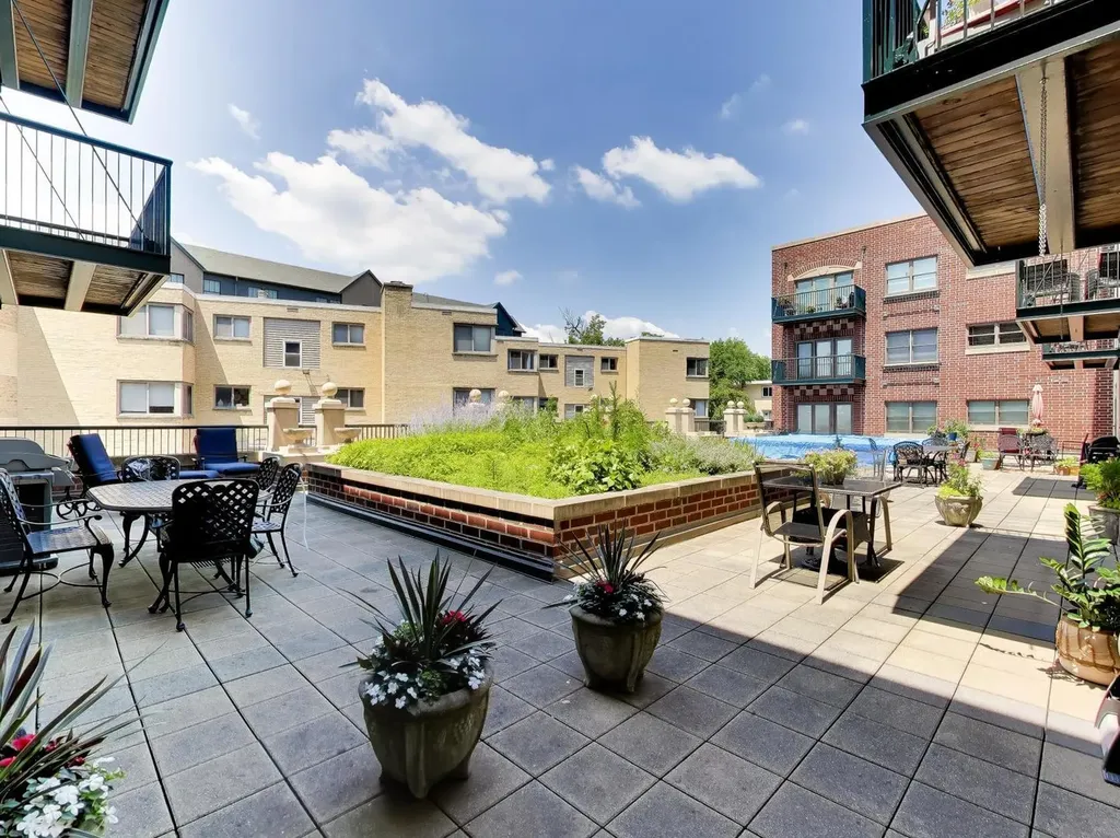 1107 Greenleaf Avenue Wilmette IL 60091