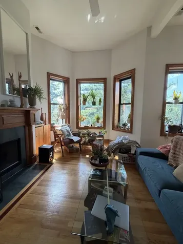 4051 North Kenmore Avenue Chicago IL 60613