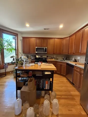 4051 North Kenmore Avenue Chicago IL 60613