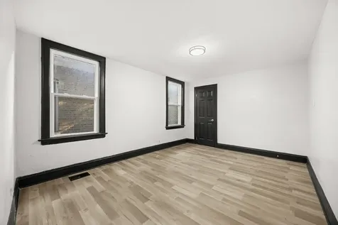 8251 South Carpenter Street Chicago IL 60620
