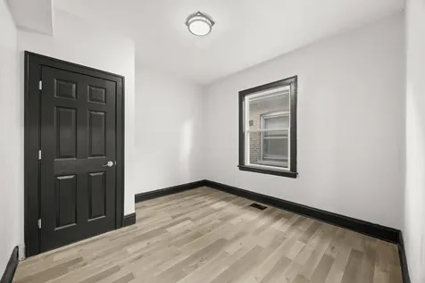 8251 South Carpenter Street Chicago IL 60620