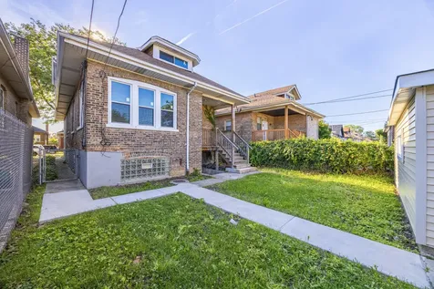 8251 South Carpenter Street Chicago IL 60620