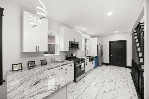 8251 South Carpenter Street Chicago IL 60620