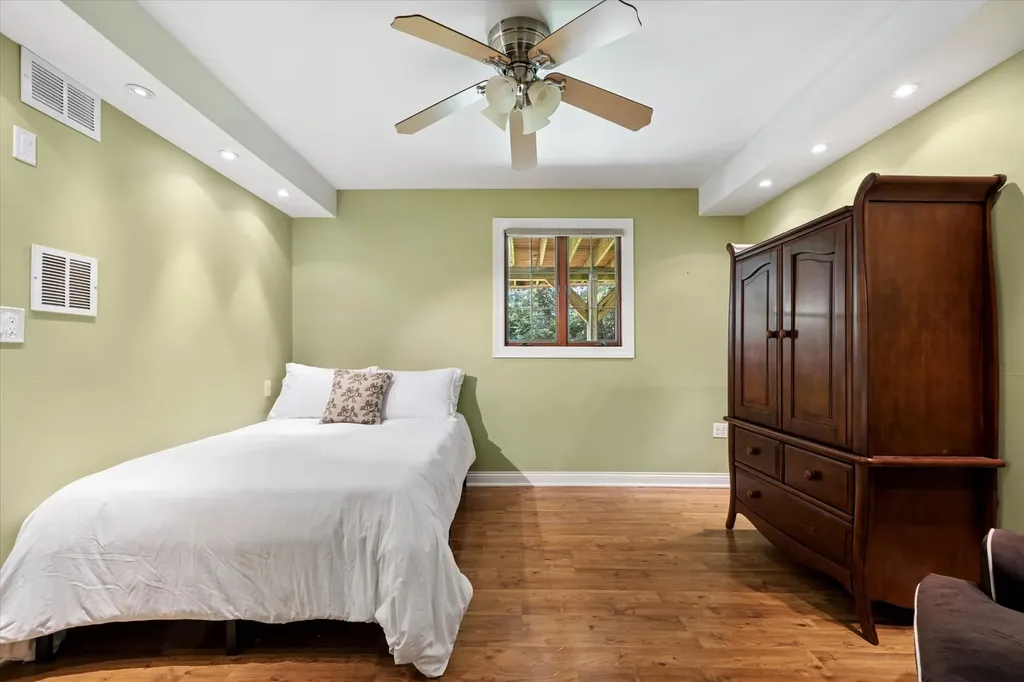 6418 Big Bear Court Indian Head Park IL 60525