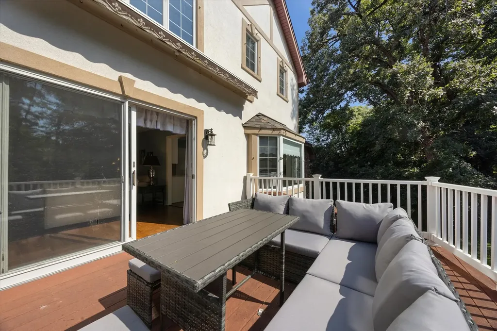 6418 Big Bear Court Indian Head Park IL 60525