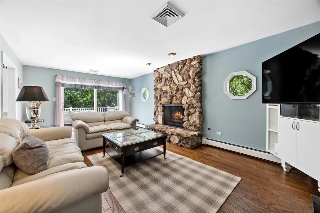 6418 Big Bear Court Indian Head Park IL 60525