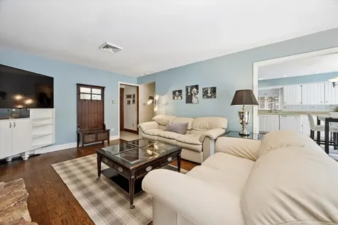 6418 Big Bear Court Indian Head Park IL 60525