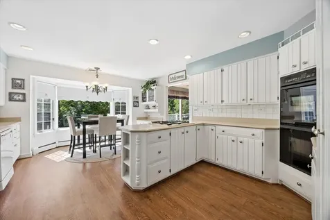 6418 Big Bear Court Indian Head Park IL 60525