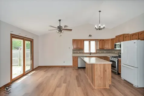 1521 Lady Brunetta Road Bourbonnais IL 60914