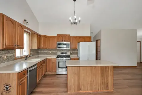 1521 Lady Brunetta Road Bourbonnais IL 60914