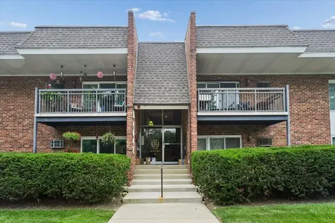 4043 Saratoga Avenue Downers Grove IL 60515