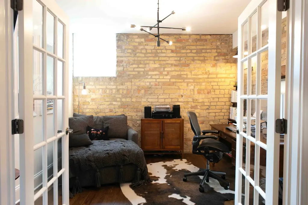 1547 North Leavitt Street Chicago IL 60622